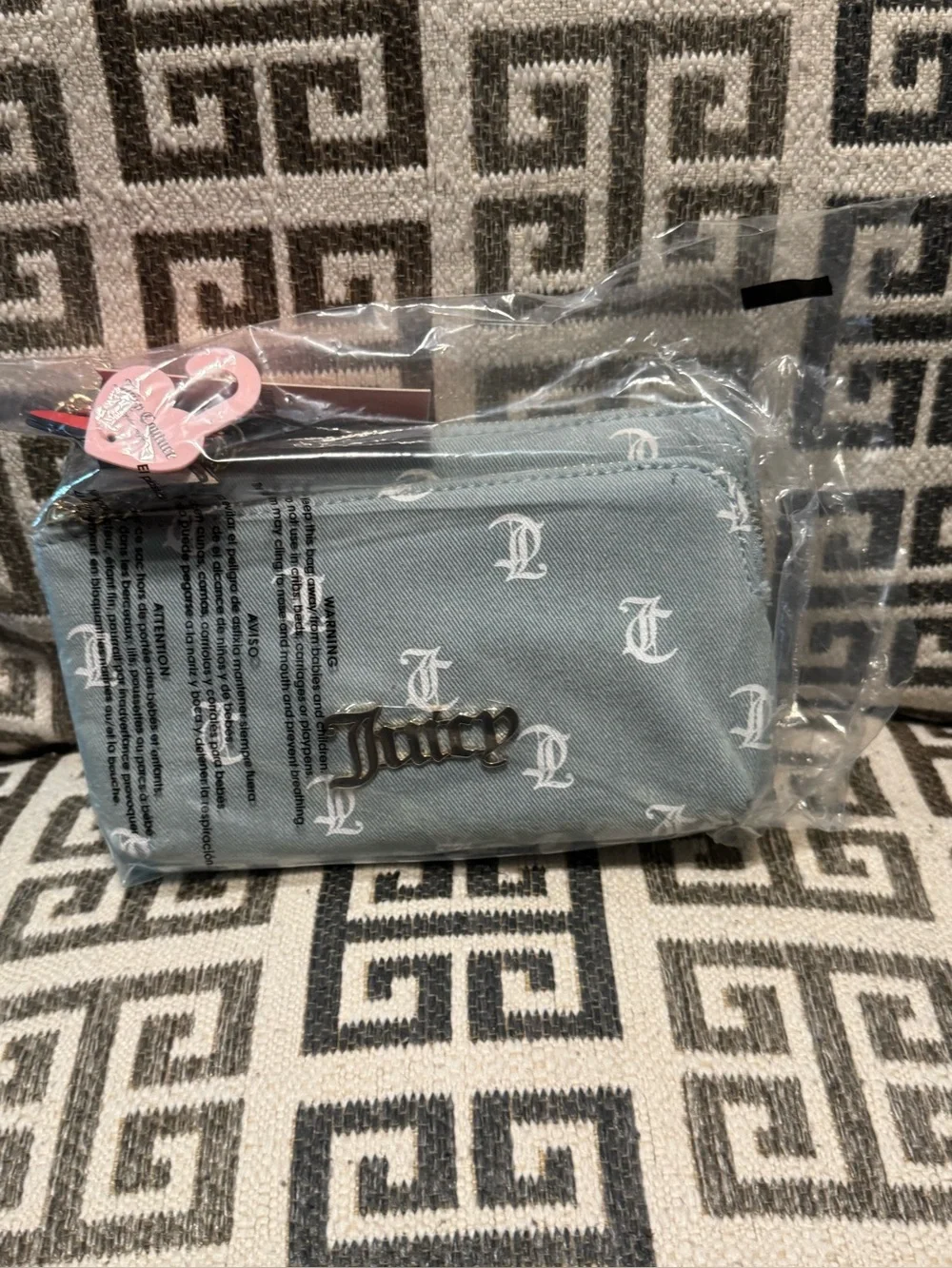 Juicy Couture compact juicy